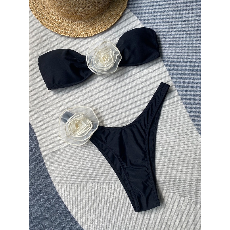 2025 Nuevo bikini deniña caliente europea y americana con tres - Flores dimensionales. Cruz - Border Best - vendiendo sexy dos - Traje de baño con pantalones triangulares 8863 Precio:$79.99